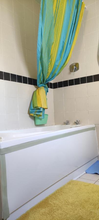 Joanna'S Studio , Key Locker By Whatsapp Own Entrance, Own Bathroom Youghal Ngoại thất bức ảnh