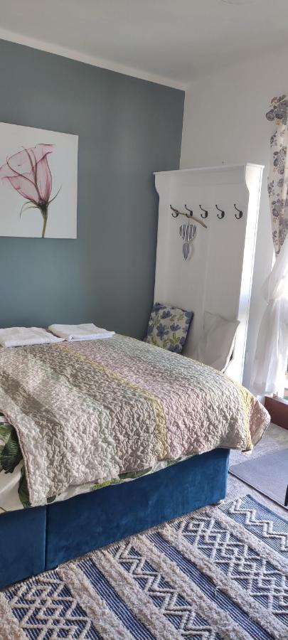 Joanna'S Studio , Key Locker By Whatsapp Own Entrance, Own Bathroom Youghal Ngoại thất bức ảnh